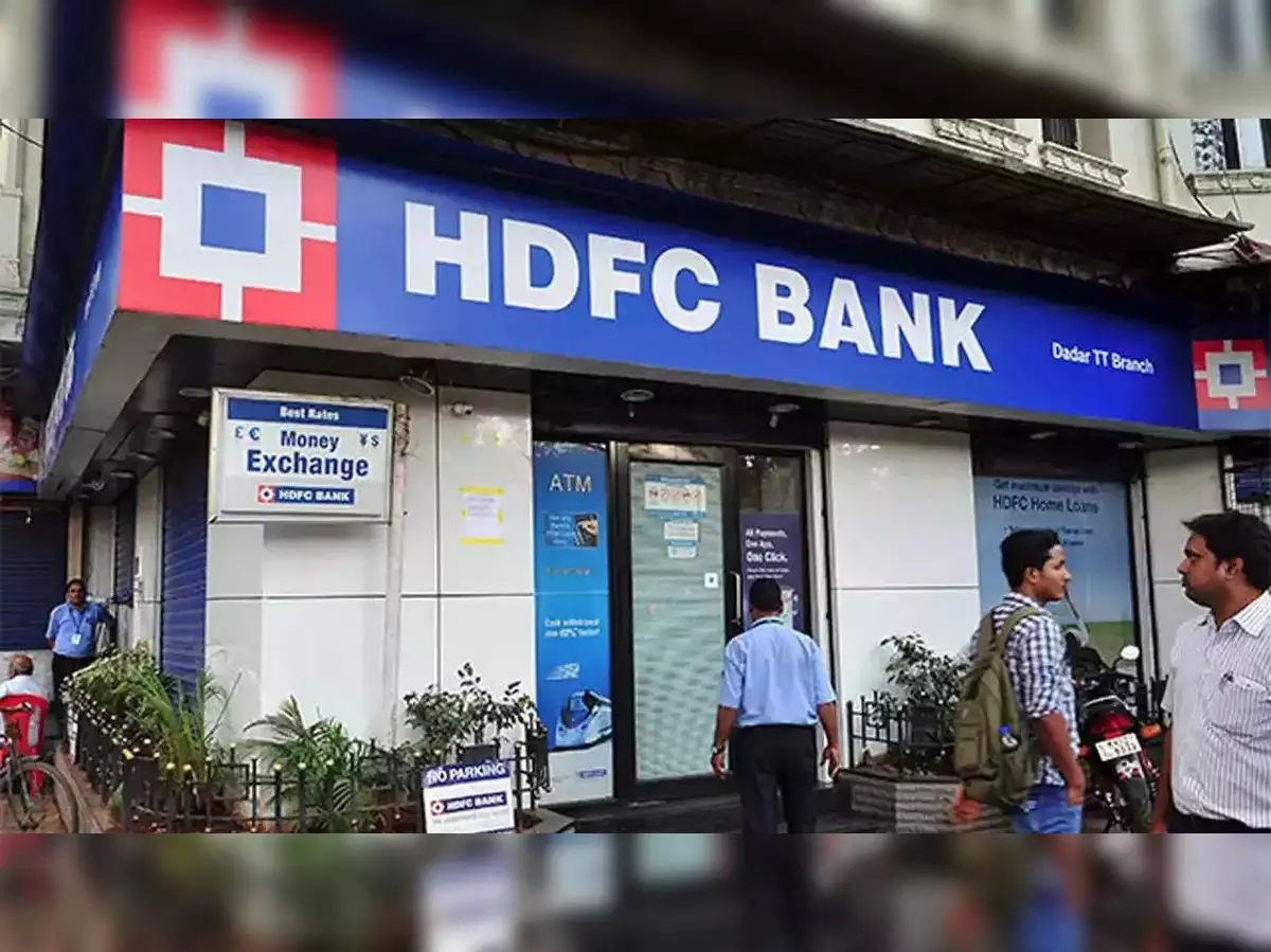 HDFC Cuts Cashback, EMI Perks for Apple Buyers? Get the Scoop!